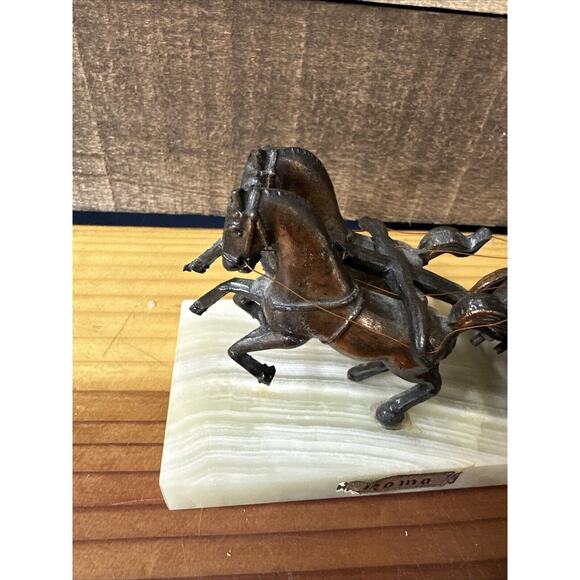 Vintage Gladiator Roman Warrior With Chariot And Horses Copper Metal On Marble - Picture 3 of 10